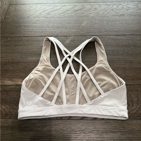 Lululemon Free To Be Serene Bra *Light Support, C/D Cup white | size 6 - Picture 2 of 7